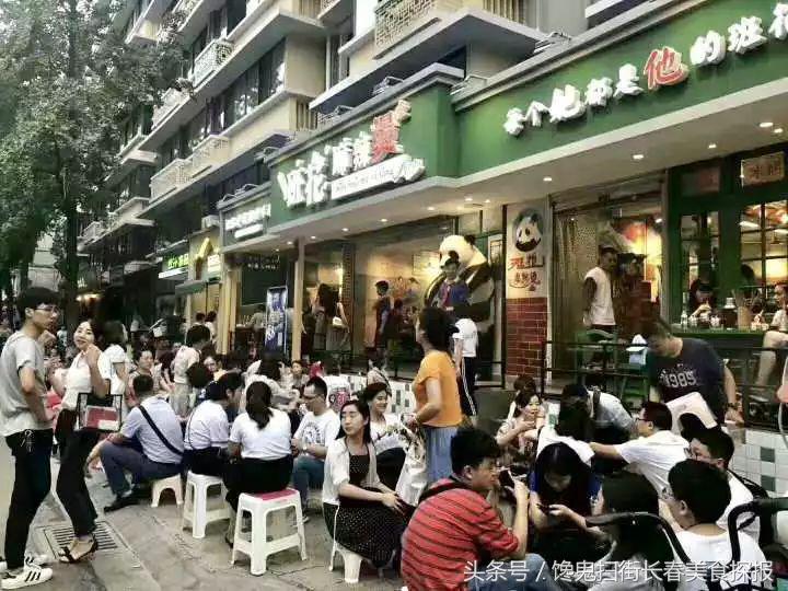 今日份的校园回忆杀这家店一秒带你穿越到学生时代!