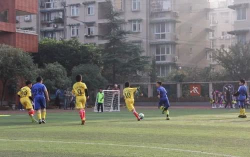 成都梦之队小学免费课程,小学足球梦之队
