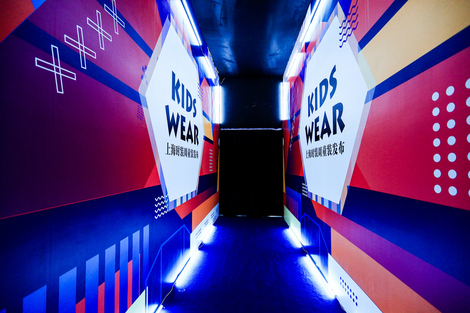 唐老鸭服装套装,巴拉巴拉官方视频唐老鸭