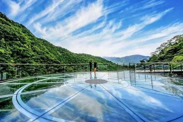 世界第一观光玻璃栈道,十大最美玻璃栈道