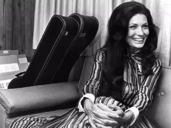 避孕药是怎么样吃的,避孕药是怎么防止怀孕的