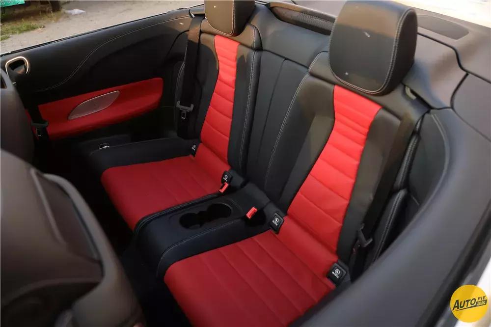 驾驶奔驰e200游艇蓝敞篷,奔驰e200敞篷试驾视频