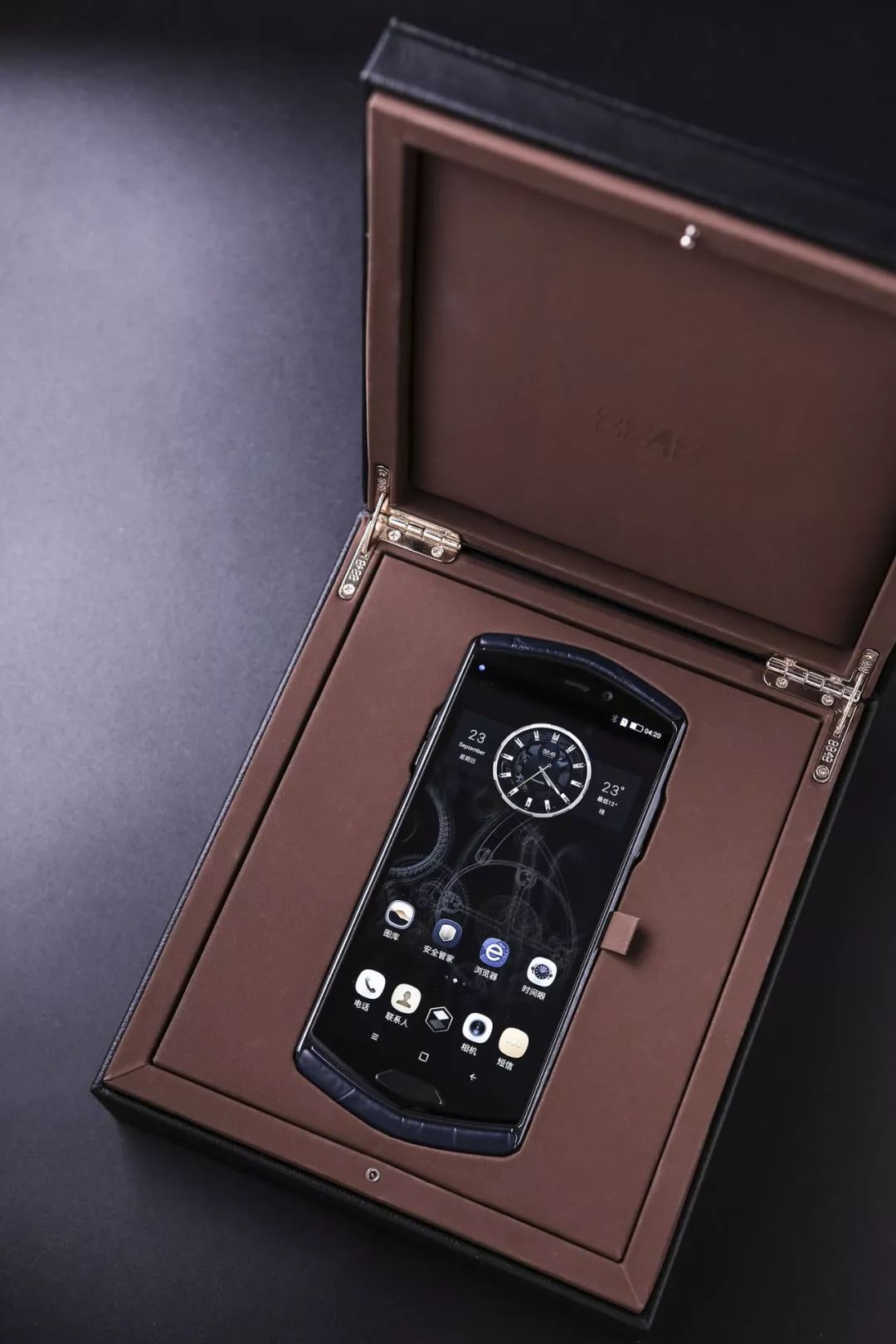 价值十几万的8848手机,8848钟表