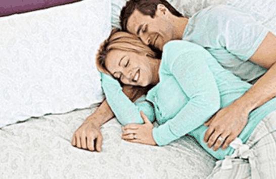 孕期同房，胎宝宝会有什么反应？看完准爸爸笑了，孕妈妈脸红了