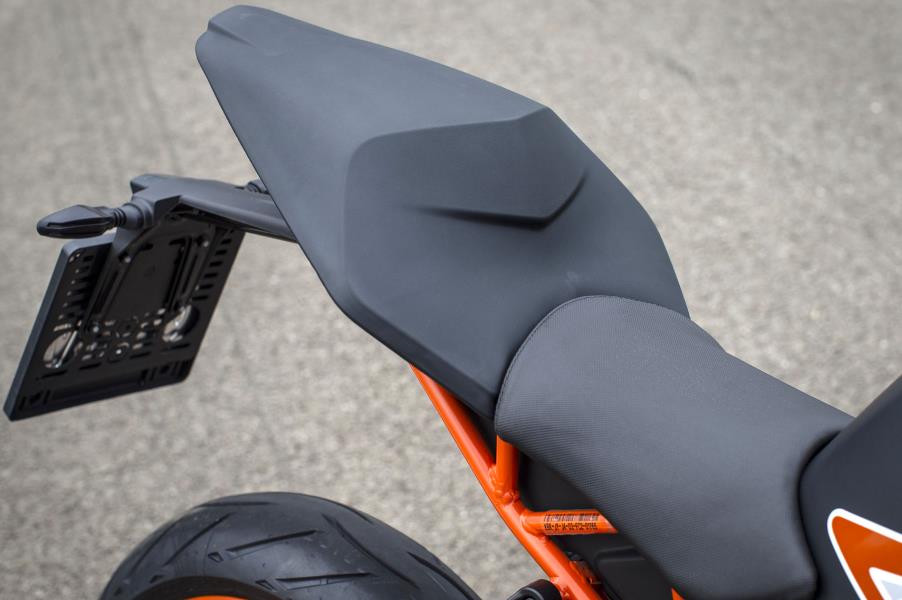 ktmrc390测试,ktmrc390老款油耗实测