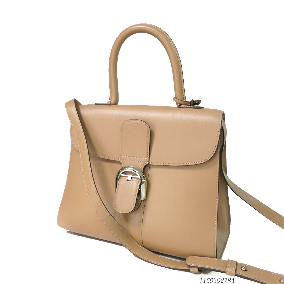 奶茶色包包配什么衣服,奶茶色包包冬天穿搭