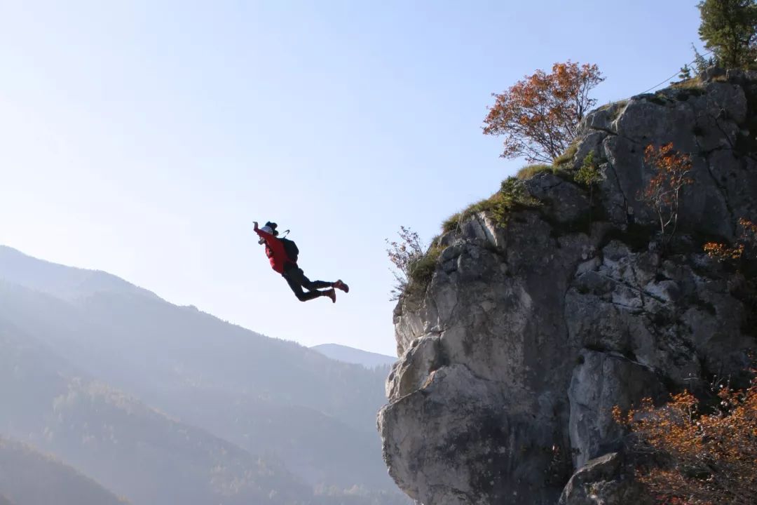 2013年安顺坝陵河大桥跳伞大赛,2021坝陵河大桥低空跳伞