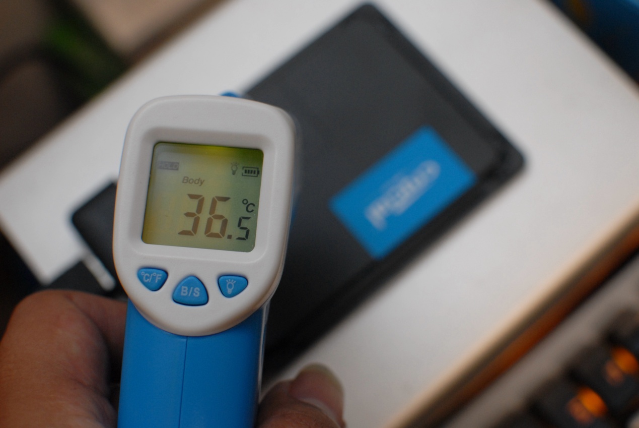 英睿达xb200256g固态硬盘测评,英睿达mx500和bx500区别在哪呢