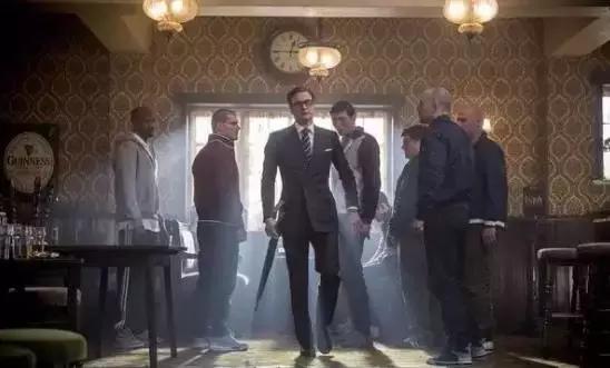 怎么选西装最合适的面料,西装面料的选用特点和标准有哪些