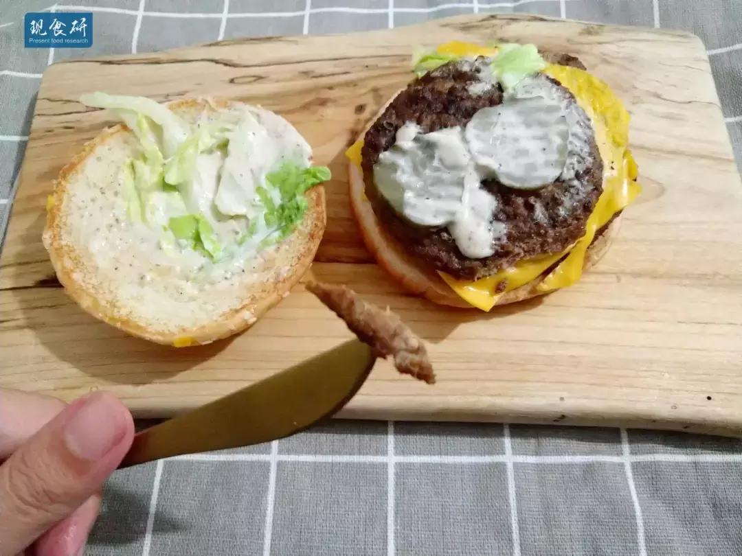 汉堡王培根双层芝牛堡测评,汉堡王的双层芝士牛堡有牛肉吗