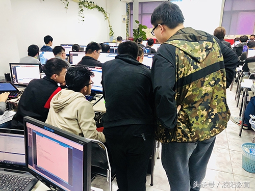 凌阳集团强大的师资力量!