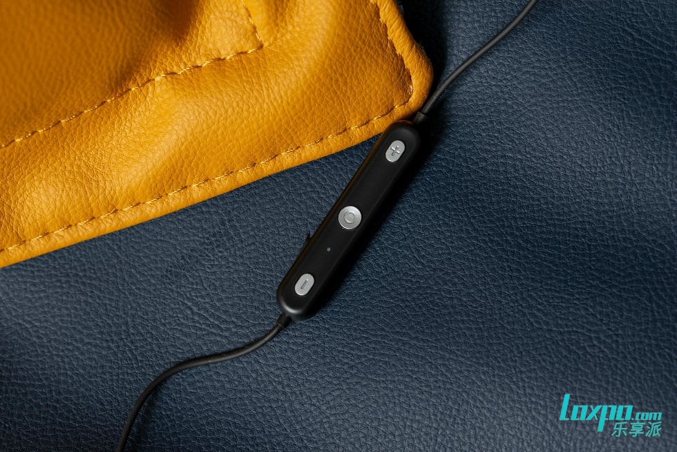 蓝牙耳机山水哪款更值得购买,百元价格体验高解析均衡蓝牙耳机