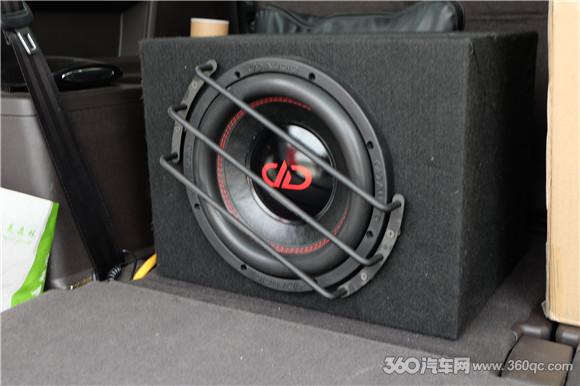 在这个歌航小盒子的带领下这伙音响拿了MECA合肥站最高组别冠军