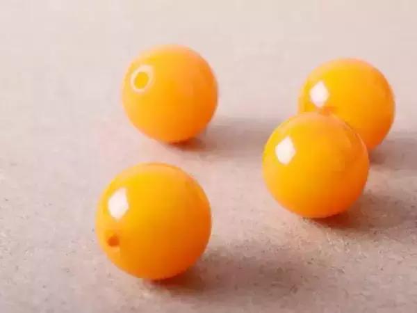 蜜蜡造假工厂：中国订单太多，锅炉都爆炸了！