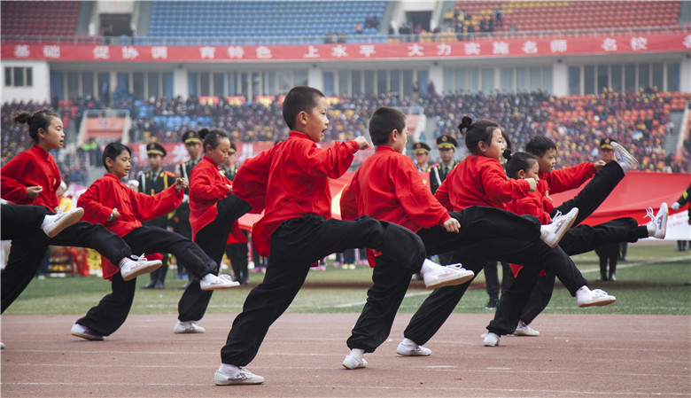 三门峡市第三中学运动会开幕式,三门峡市新时代精英学校运动会