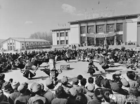 老*藏西**：真实的记录时间的重量