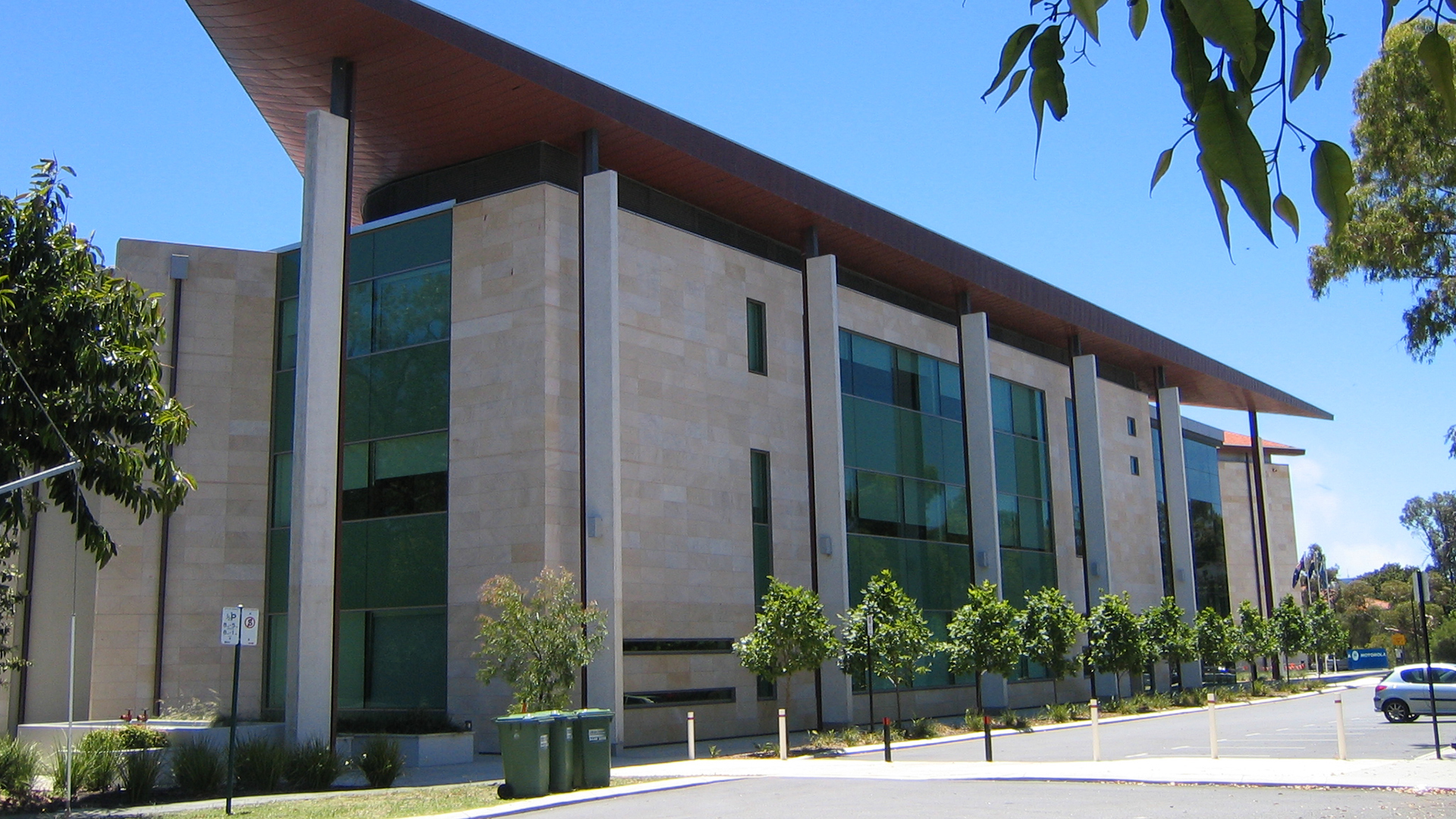 澳洲本科留学的优势和弊端,澳洲各州留学优势条件