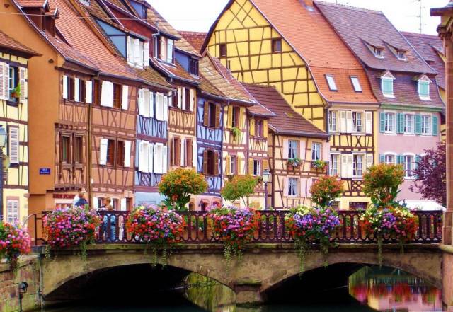 全世界最美的10个小镇,世界上最美的十个小镇