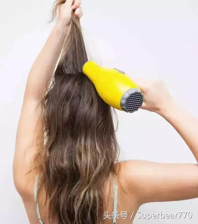 头顶头发又细又软又少怎么办,头发少又细又软适合什么发型