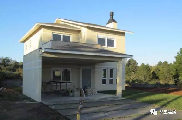 轻钢别墅是怎么建起来的,农村小伙花300万建1000平别墅