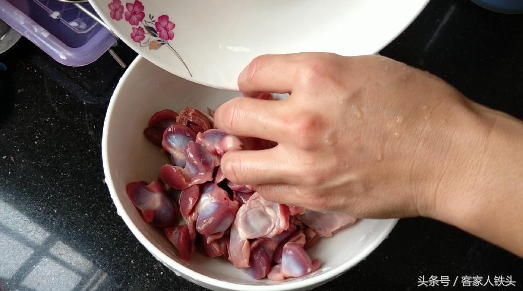 小炒菜好吃有诀窍，学会这一个炒法，出锅香过外面饭店的，真香！