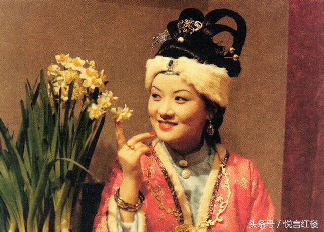 初七出生为什么不好,凤姐为什么过得那么好