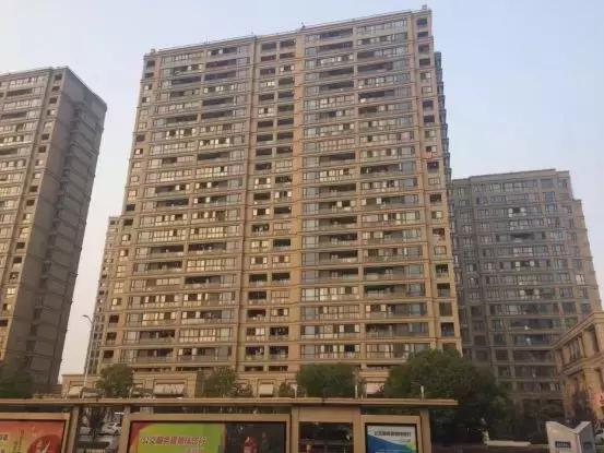 “国际滨”也凉了！新房几近断供，二手房价量齐跌