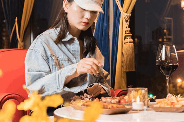 喝完这杯“电影同款”，你就是主角！