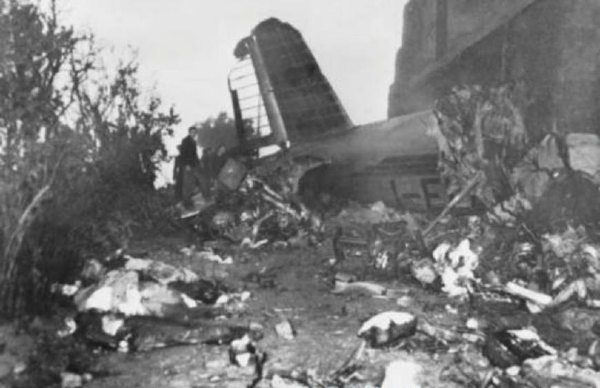 鑾辨柉鐗瑰煄鑰佹澘鍧犳満閬囬毦鎾姤,鑾辨柉鐗瑰煄缁寸寽鍧犳満