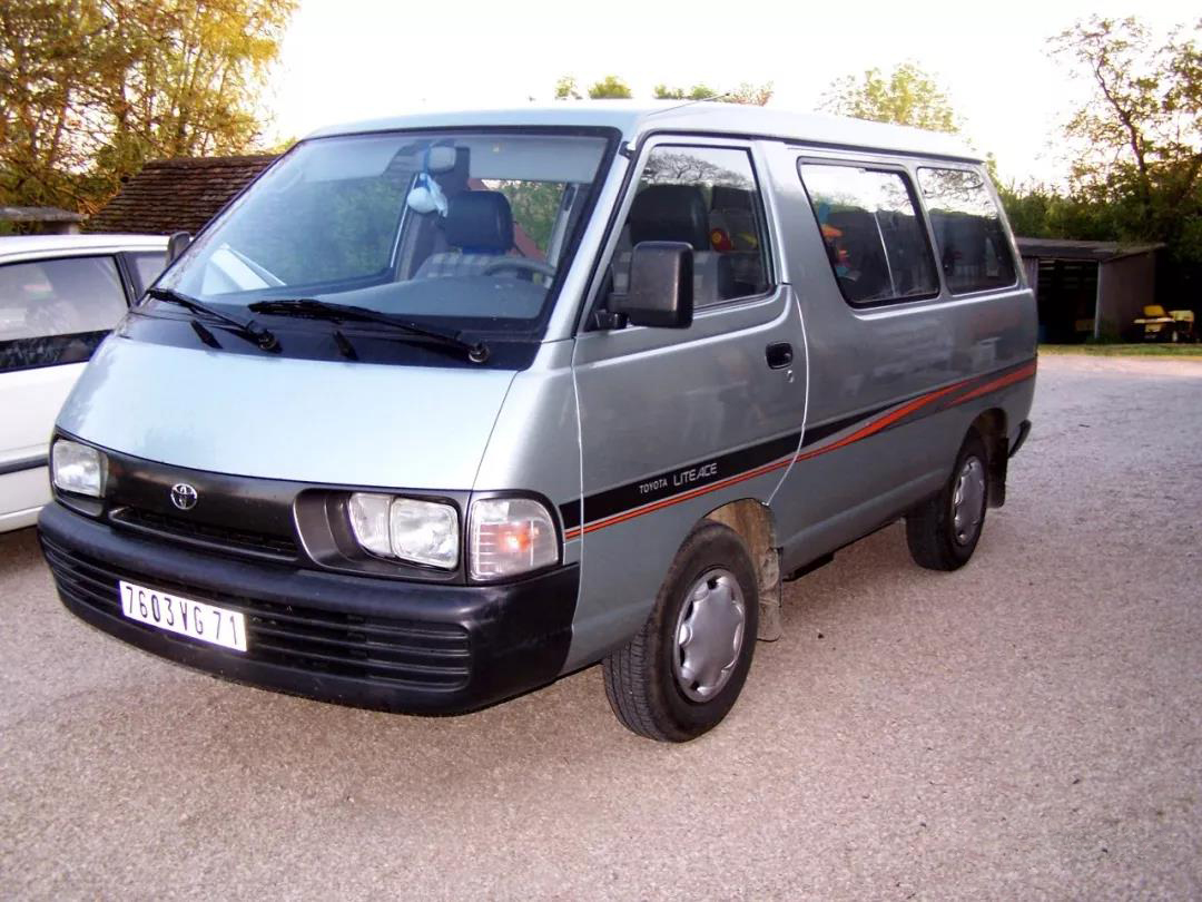 你还记得买的车吗,小霸王面包车第一代