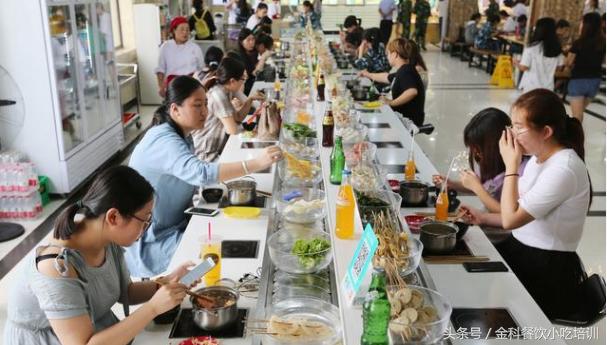 旋转小火锅免费加盟十大品牌,麻小旋旋转小火锅加盟费用