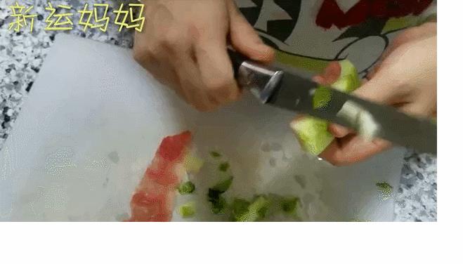 6个月宝宝长牙烦躁怎么办,宝宝几个月出牙疼痛