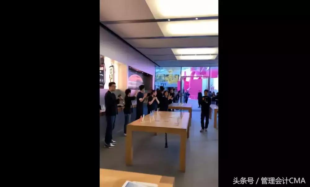 老外都开始代购华为手机了！华为财务人：我们骄傲~