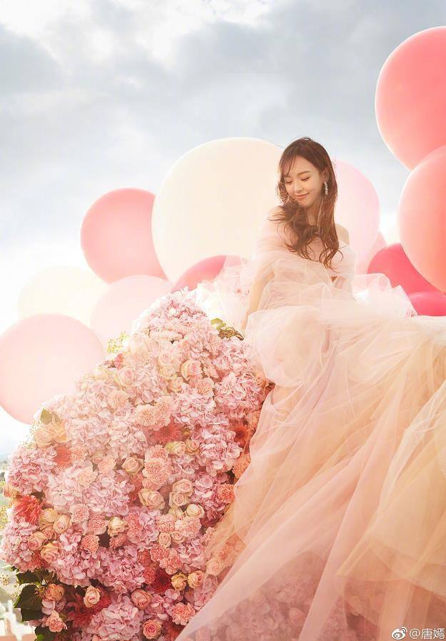 唐嫣惊艳古装特大屏婚纱照,唐嫣婚纱照高清图片大全集