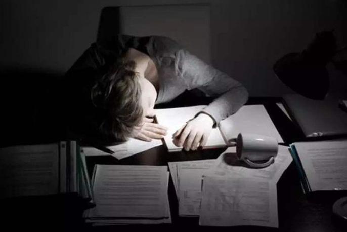 轻微m型脱发如何选择发型,头发脱发断发怎么拯救发量