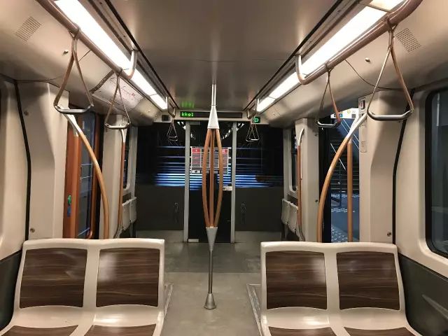 从中国开车来巴黎,从中国开车到欧洲