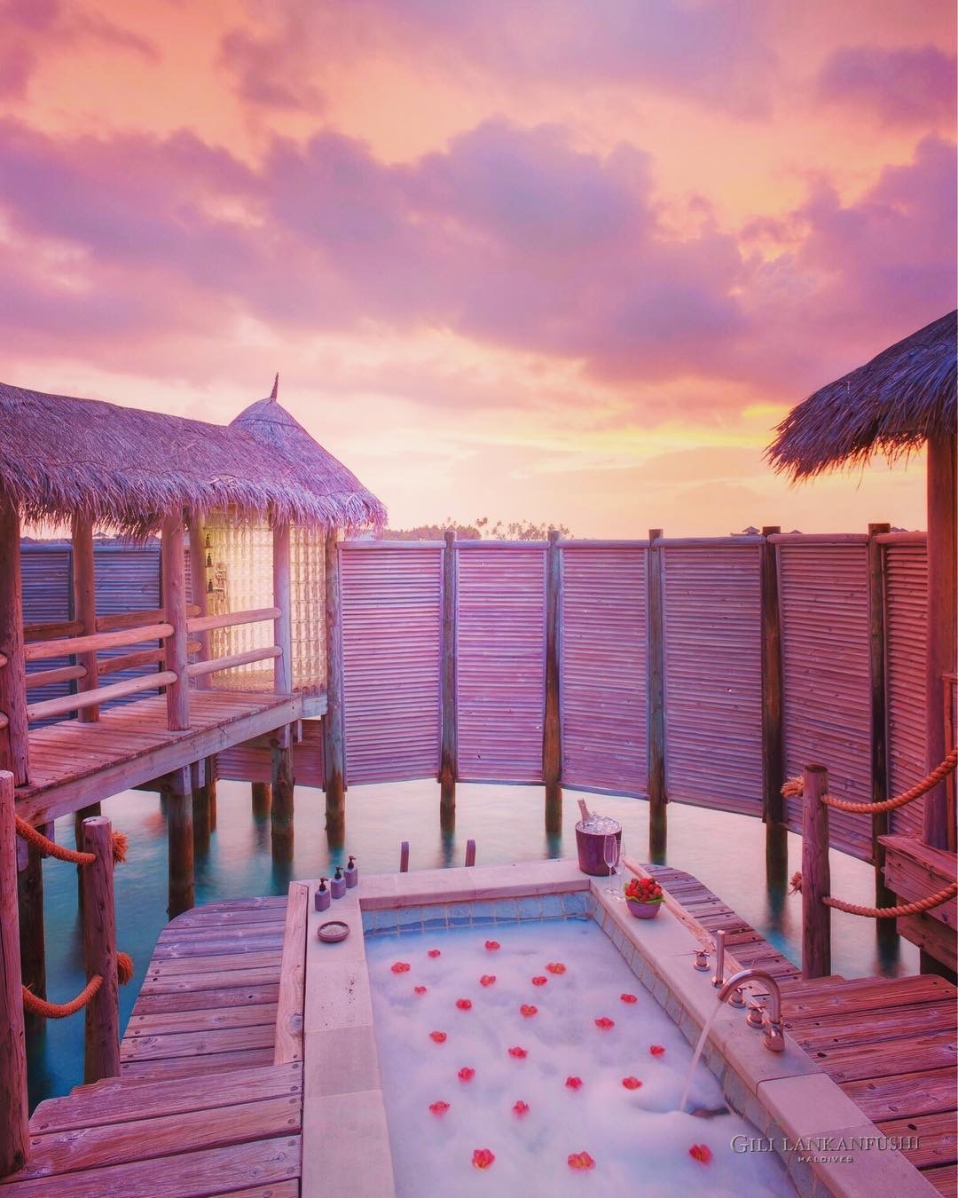 马尔代夫多个绝佳的岛屿推荐,探索马尔代夫最迷人的度假胜地