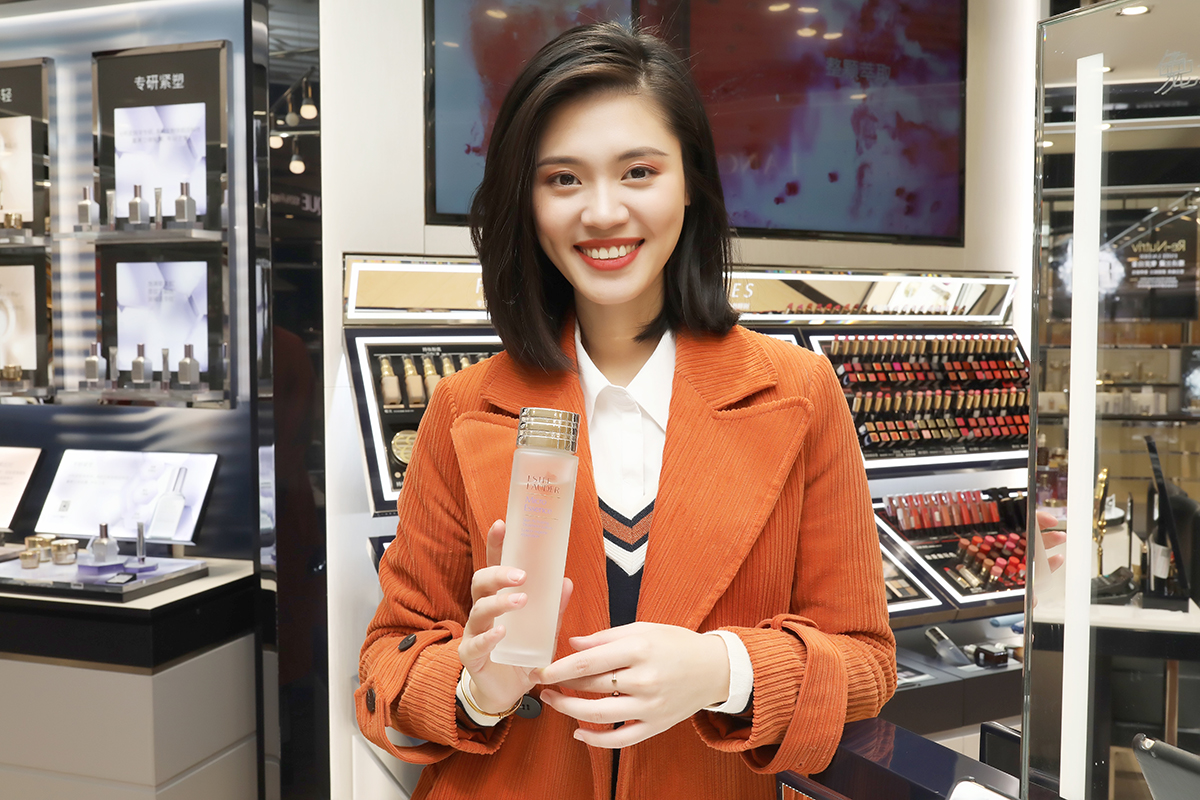 重庆网红打卡解放碑,打卡网红地洪崖洞解放碑