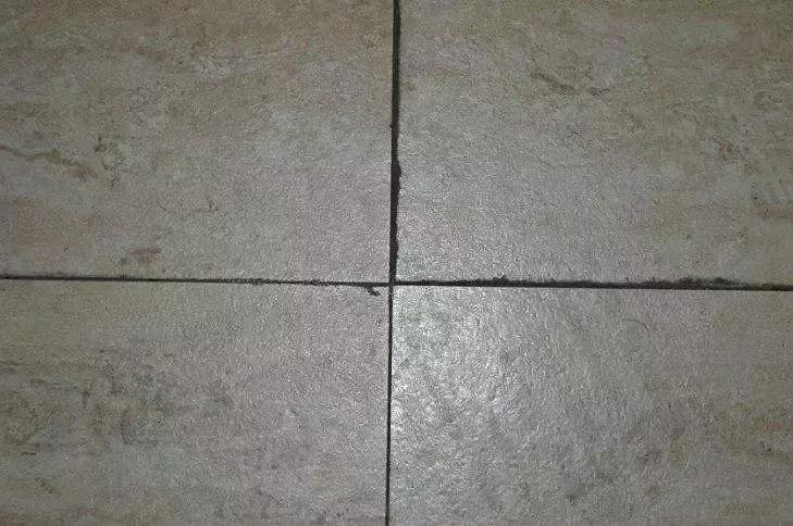 屋顶花园地砖做勾缝还是美缝,白水泥勾缝和美缝有什么区别