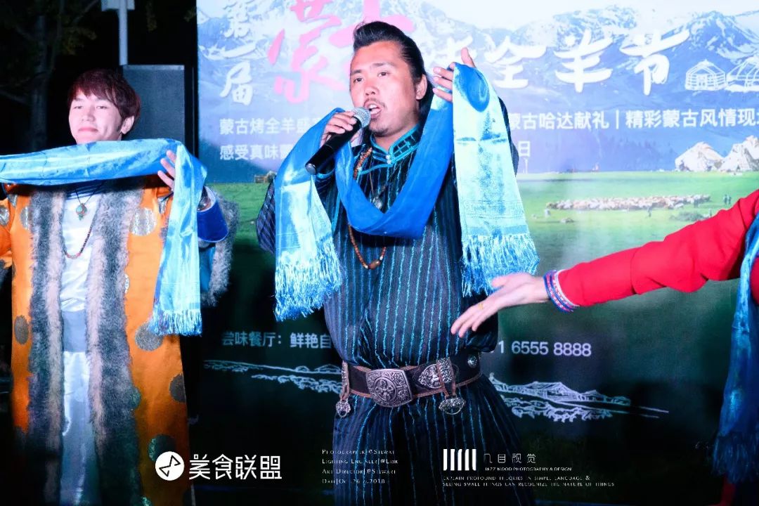 走进蒙古包吃烤羊美食,昆明必吃烤全羊好去处