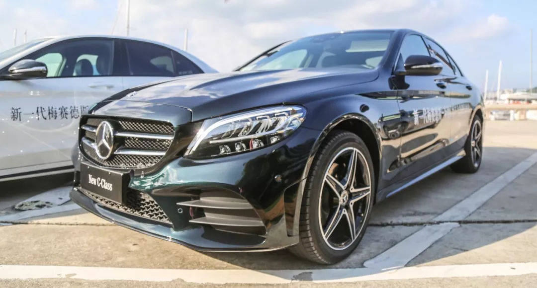 奔驰c26048v轻混亏电,老款2.0t哪个值得买