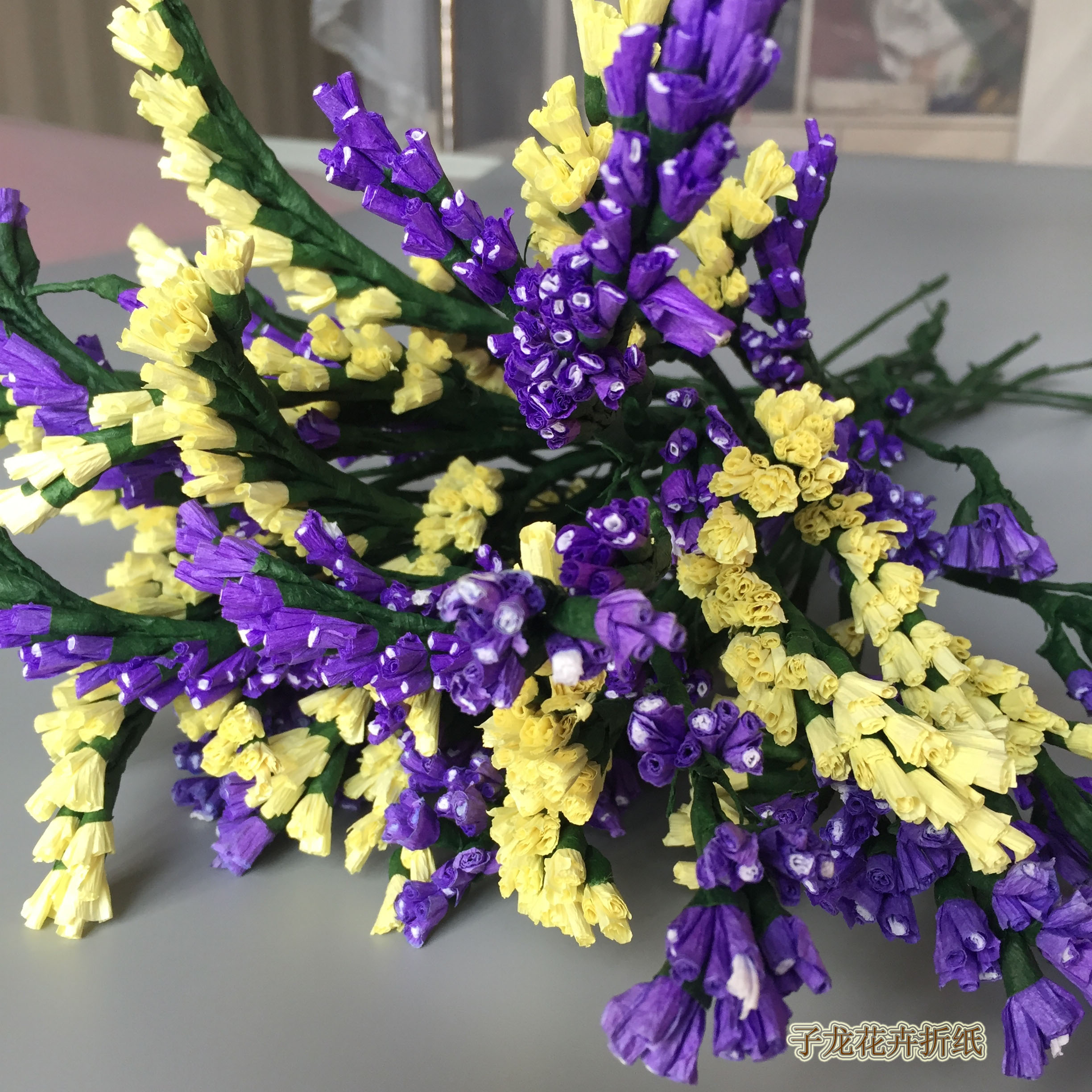 折纸花束教程简单,勿忘我皱纹纸花朵做法大全