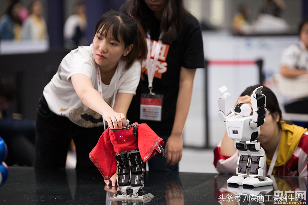 清华与北大比赛,清华和北大对决赛