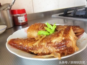 炖鱼的家常做法大全简单好吃,东北五花肉炖鱼豆腐的家常做法
