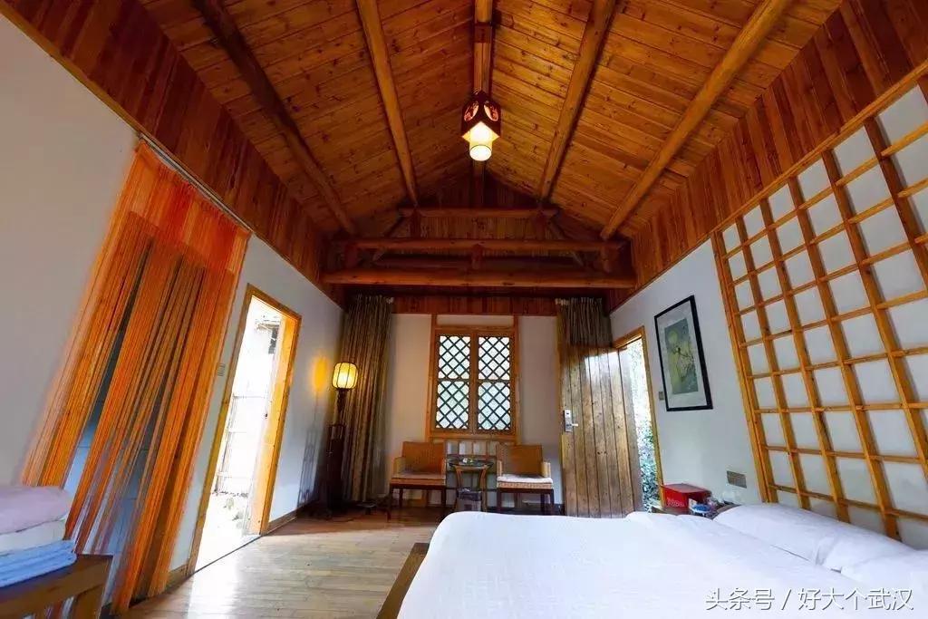 在武汉的几十块钱泡温泉网红景点,温泉泡池网红地点