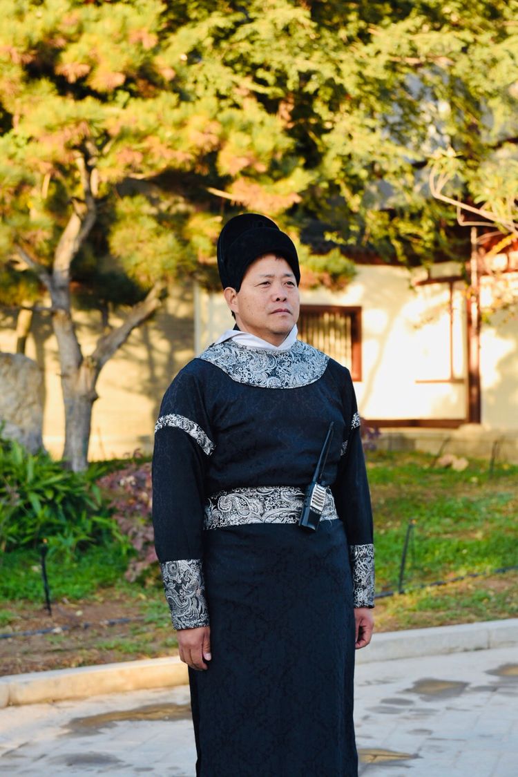 秋到上阳宫，黄叶蓝天高宫阙，皇帝都赞的美景，免费你都没去看？