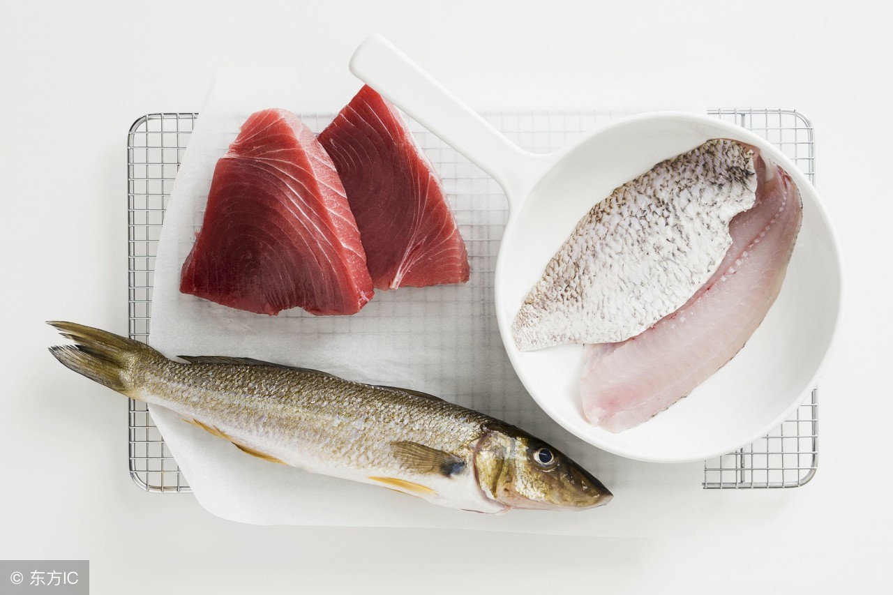 鱼身上哪两个部位不能吃有毒,鱼身上有个伤口还能吃吗