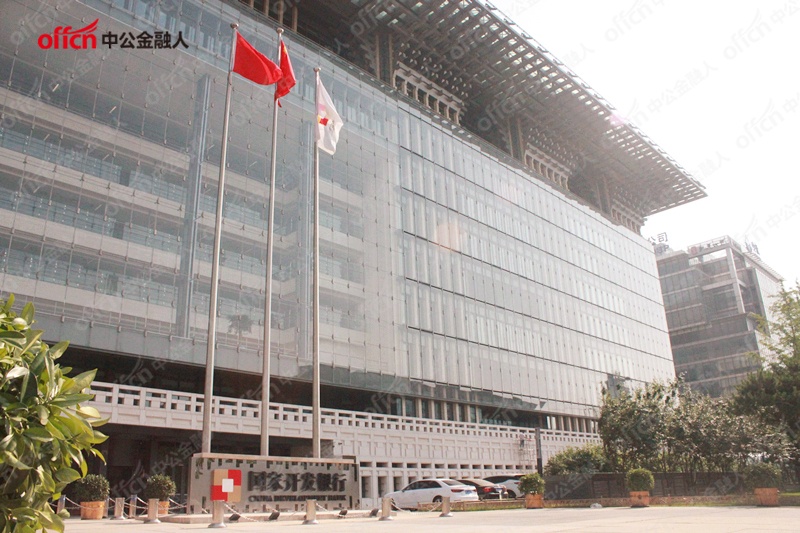 劳务派遣合同制正式工,银行劳务派遣和正式员工区别