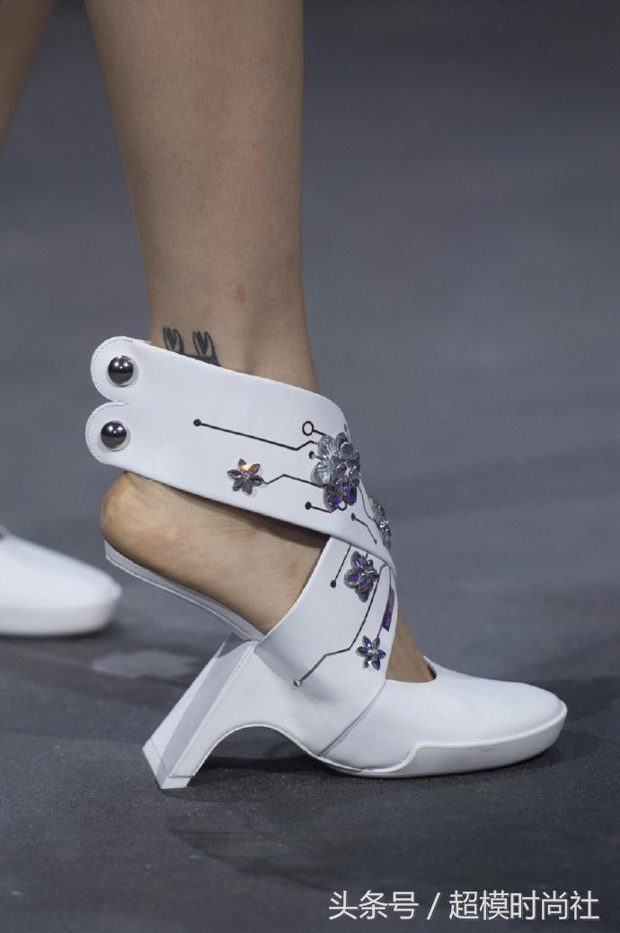 一条红领巾的价格,一条红领巾标准价格