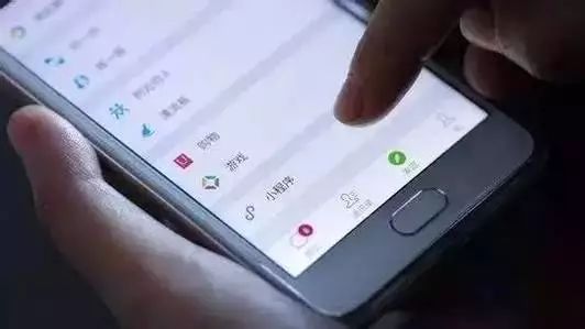 微信小程序和微店有什么区别 (银豹商家小程序和微店有什么区别)